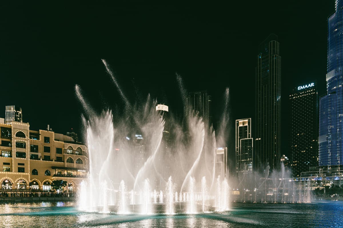 Fountain in wind